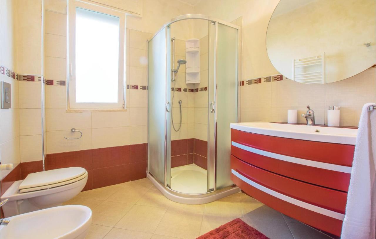 Awesome Apartment In Bari With Wifi المظهر الخارجي الصورة