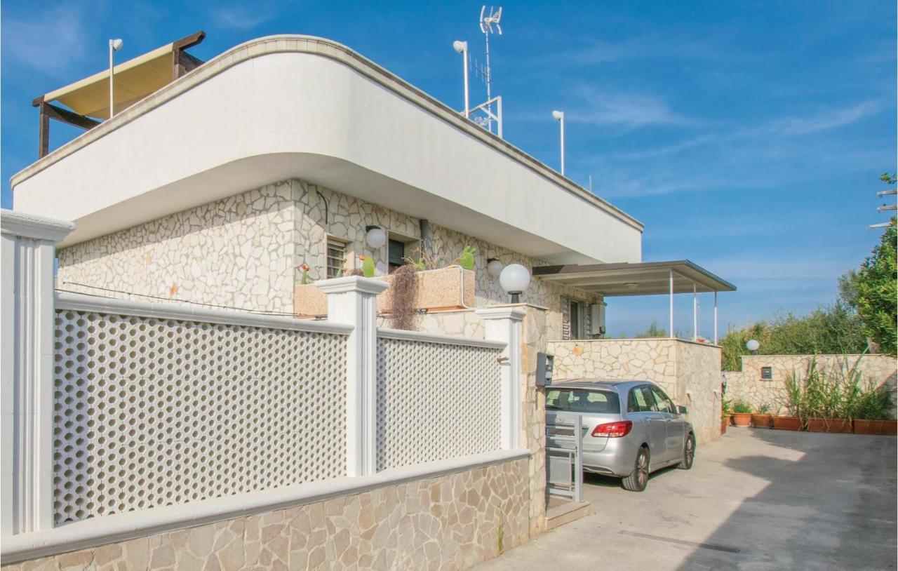 Awesome Apartment In Bari With Wifi المظهر الخارجي الصورة