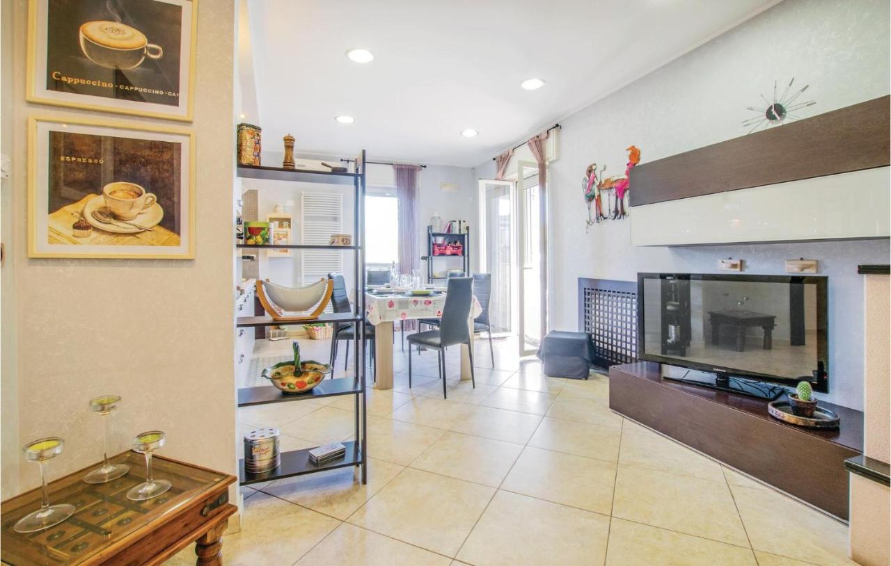 Awesome Apartment In Bari With Wifi المظهر الخارجي الصورة